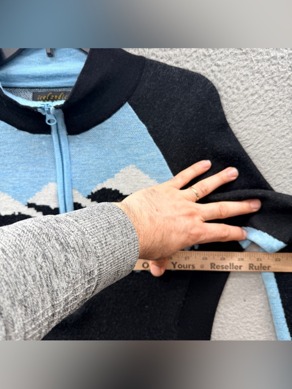 Icelandic Design Navy Blue Art-to-Wear Zip-Up Cardigan Sweater 100% Wool Size L - Picture 3 of 11
